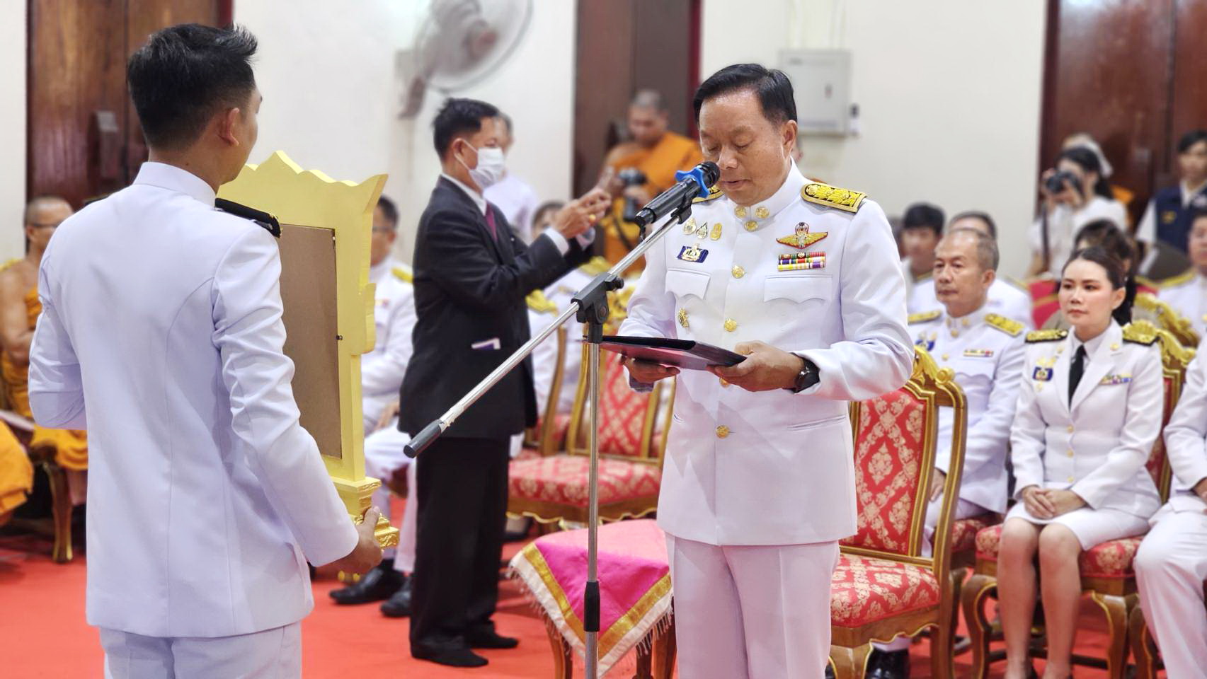 พิธีต้อนรับสัญญาบัตร พัดยศ และผ้าไตร แด่  “พระเมธีวัชราจารย์” วัดกลาง พระอารามหลวง