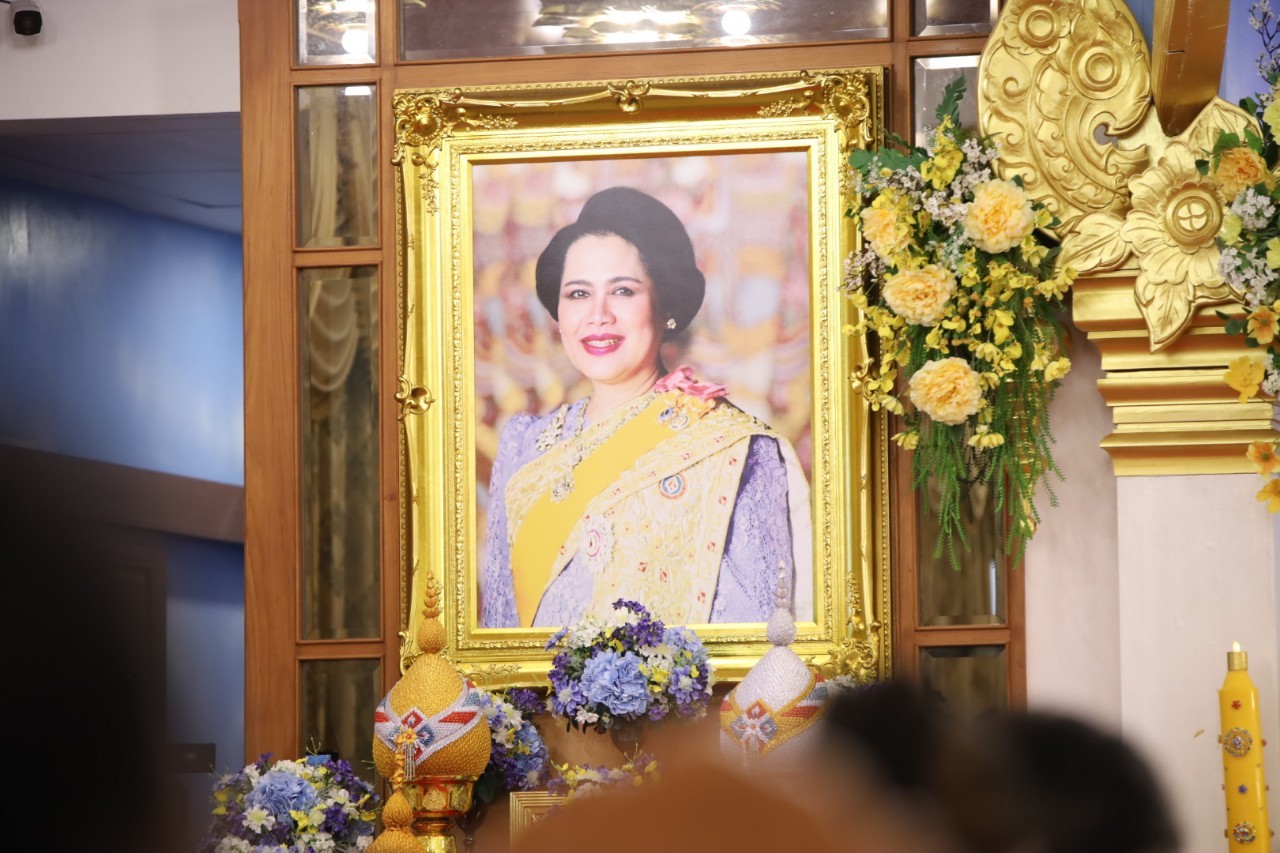 วัดยานนาวา จัดพิธีเจริญพุทธมนต์ ถวายพระพร “สมเด็จพระพันปีหลวง”